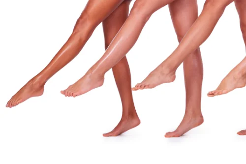 glatte Beine von Frauen